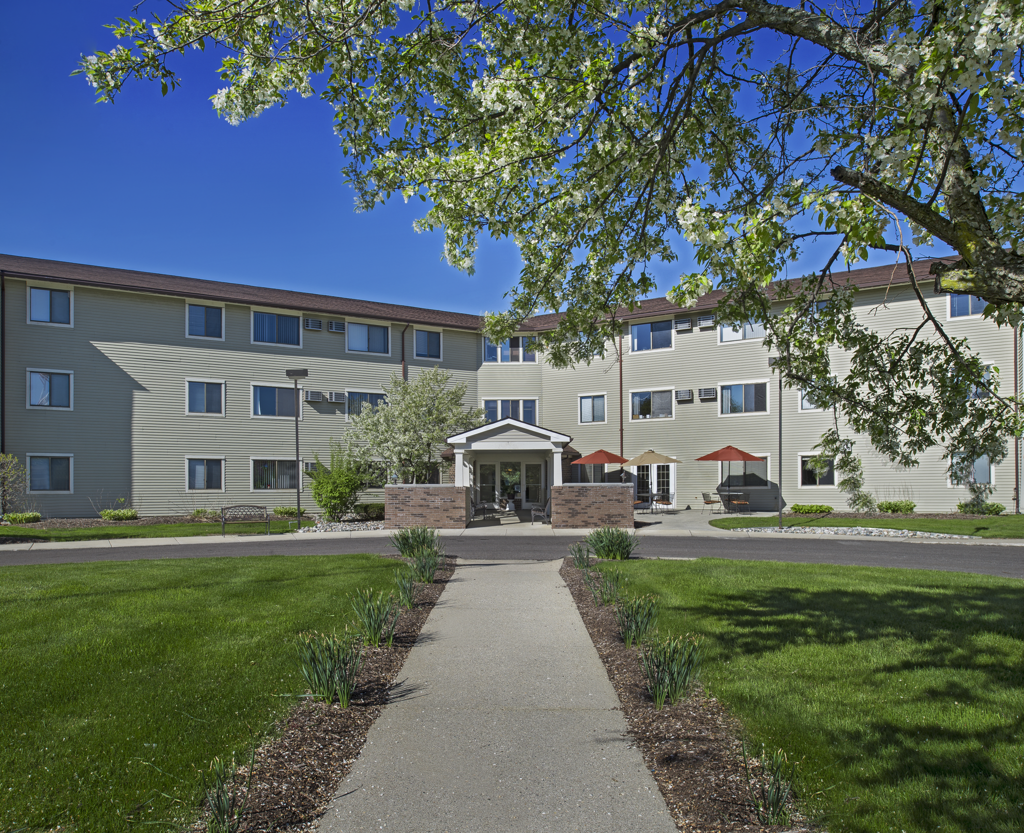 American House Grand Blanc Senior Living