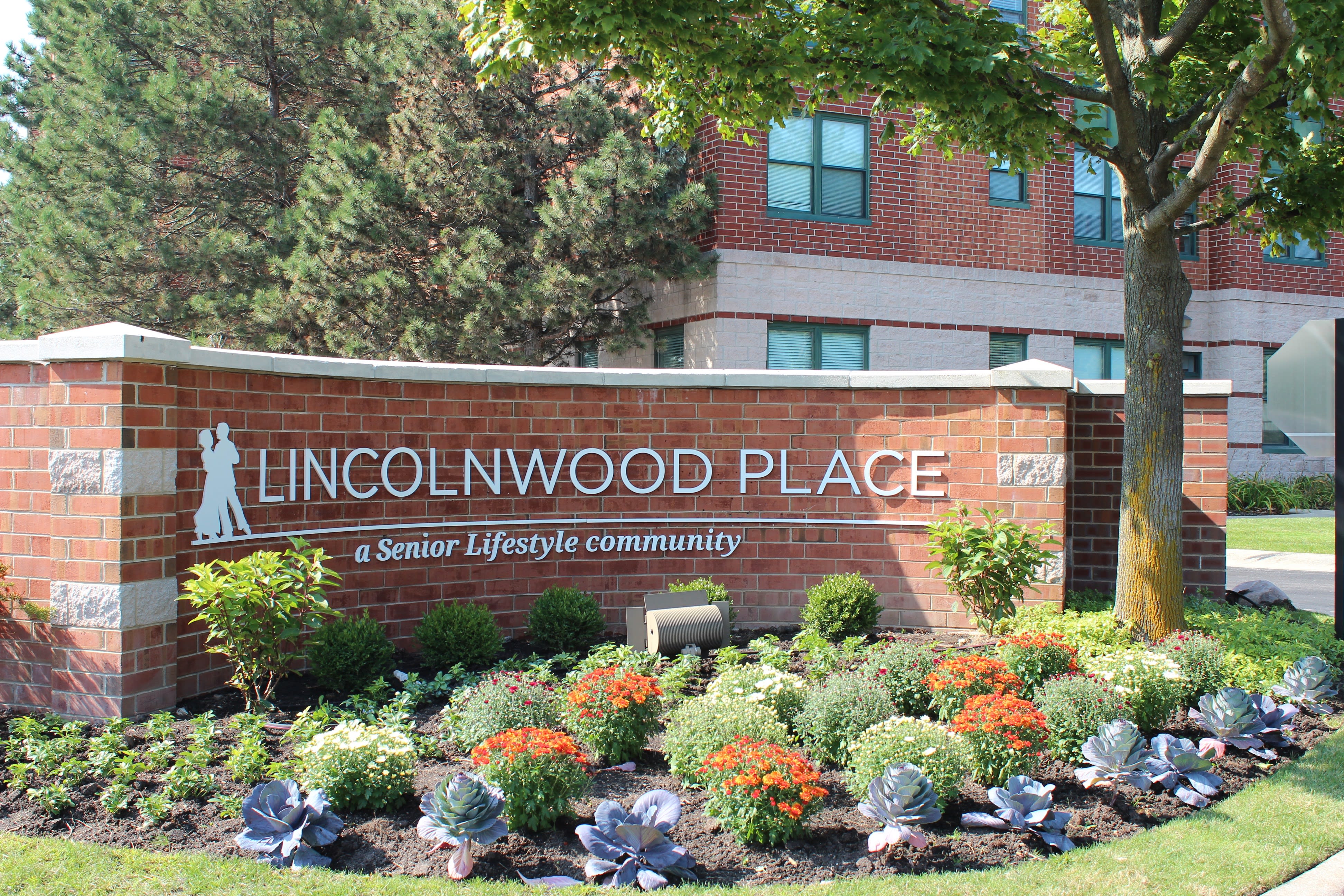 Lincolnwood Place