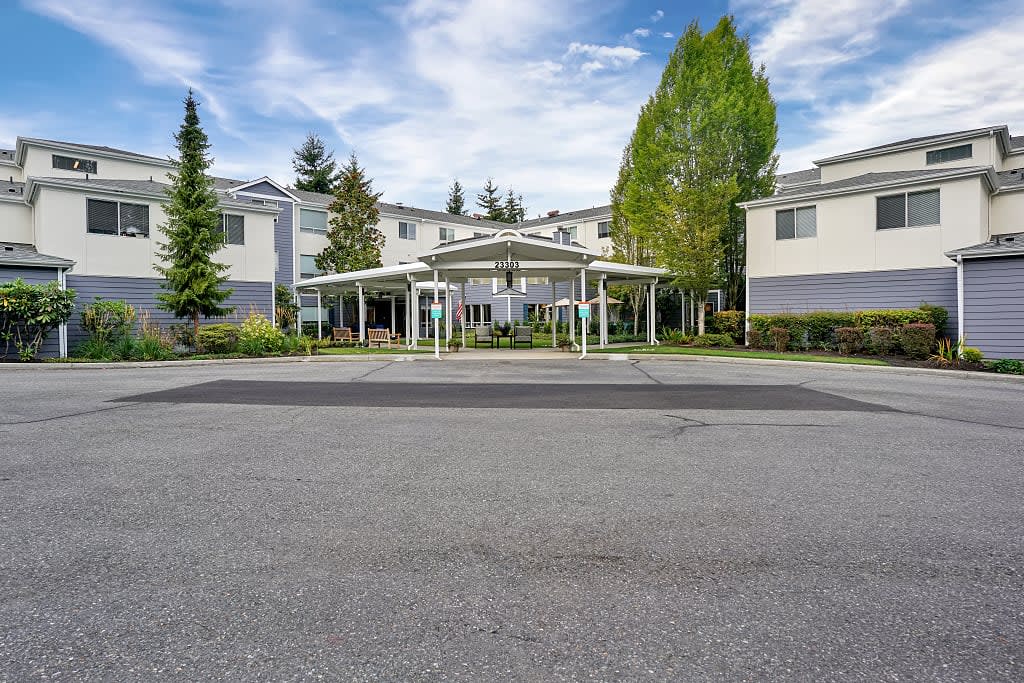 Mountlake Terrace Plaza