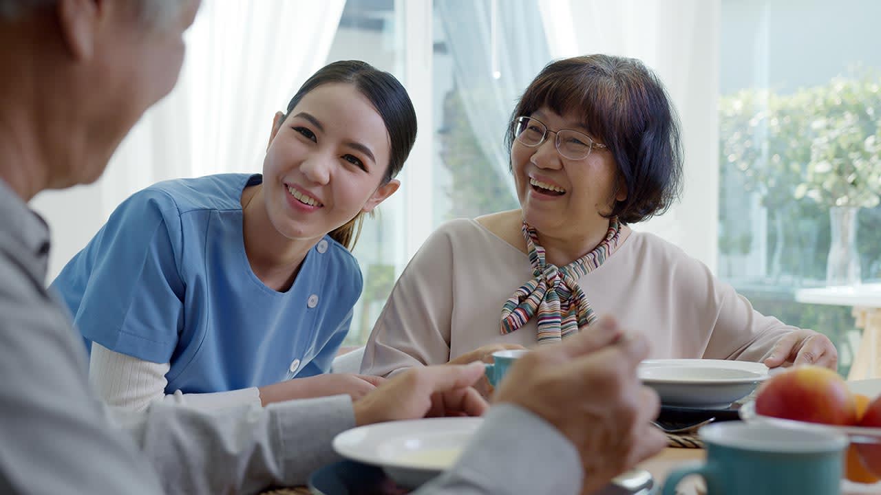 Nightingale's Nursing and Attendants