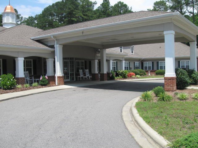 Best Assisted Living Facilities in West End, NC | SeniorLiving.org