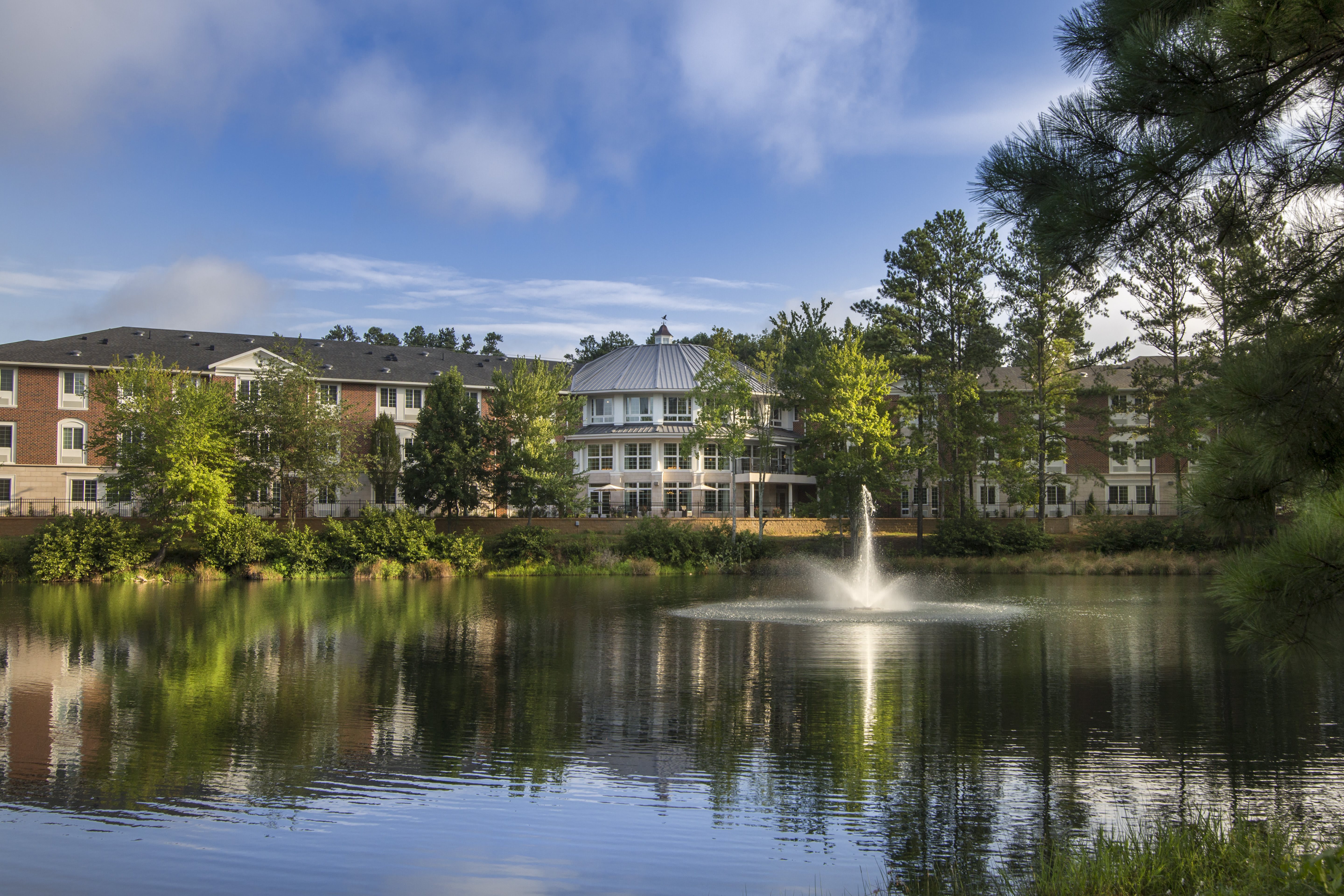 The Georgian Lakeside